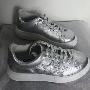 2 Star Silver Platform Sneakers